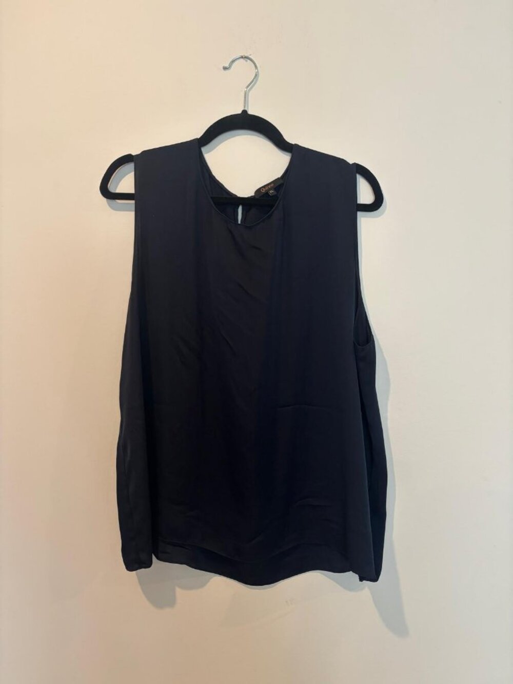 Quince Washable Stretch Silk Shell Tank, XL, Navy - Picture 2 of 3